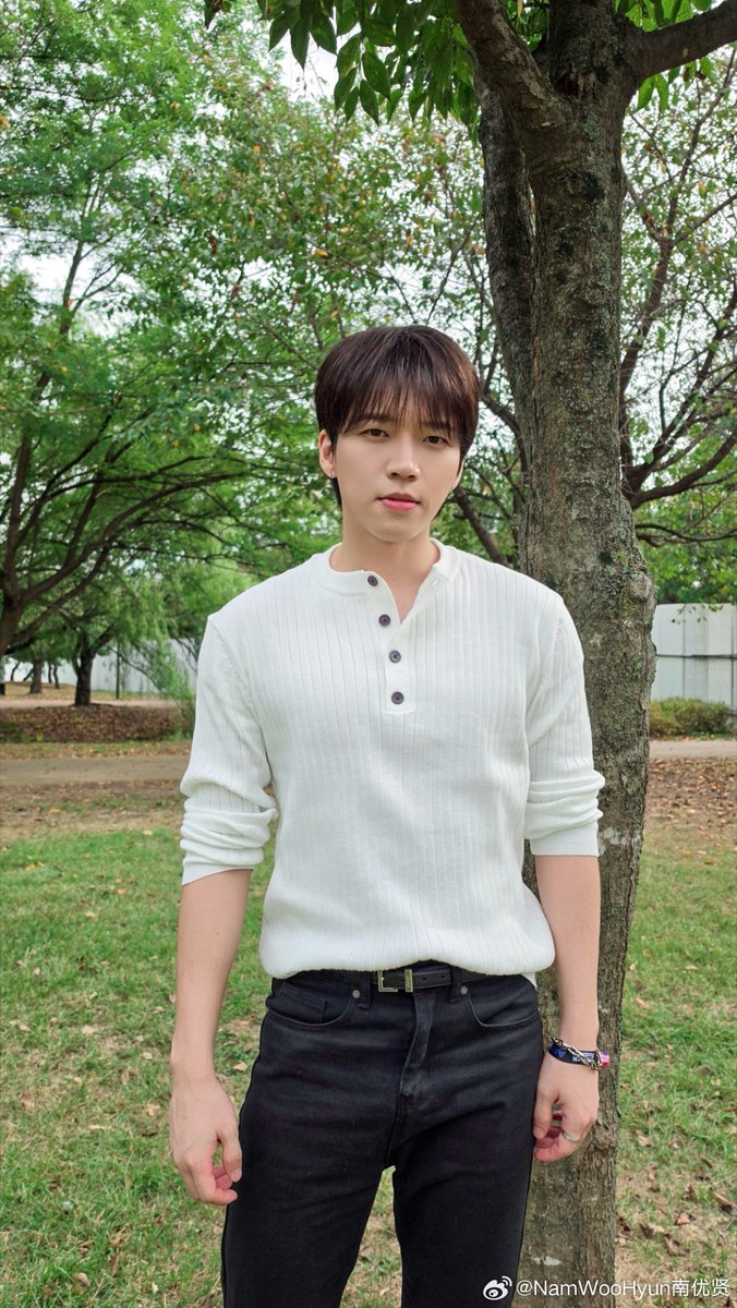 ifntinfo's tweet photo. [SNS] 261003 INFINITE Woohyun Official Weibo Update

"Thank you for being with me for such happy moments🫶"

#인피니트 #우현 #남우현 https://t.co/mIVviKkTuN https://t.co/SQBSMBiS5k