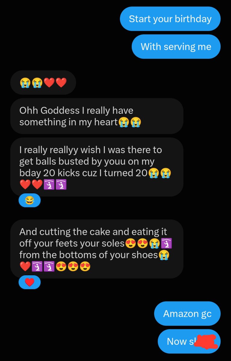 Aphrodite_yashi's tweet photo. My sub birthday ❌
My birthday gift ✔️

That's right loosers that's how it should be ..who else have birthday coming  comment below and I want your wallets open at my feet on that special day (yeah it's special cause you were born to serve me and breathe same air as me )🐶💳 https://t.co/4WxaNs69NE
