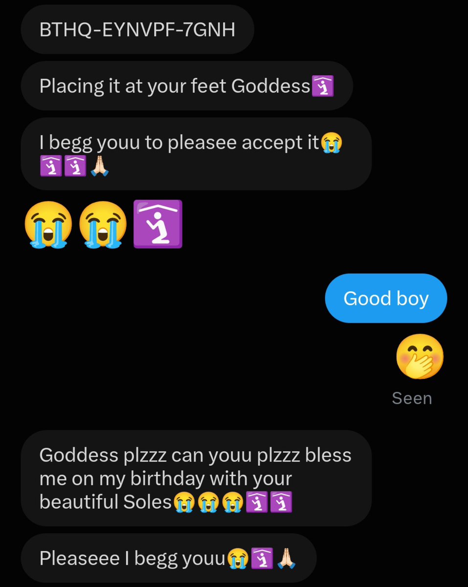 Aphrodite_yashi's tweet photo. My sub birthday ❌
My birthday gift ✔️

That's right loosers that's how it should be ..who else have birthday coming  comment below and I want your wallets open at my feet on that special day (yeah it's special cause you were born to serve me and breathe same air as me )🐶💳 https://t.co/4WxaNs69NE