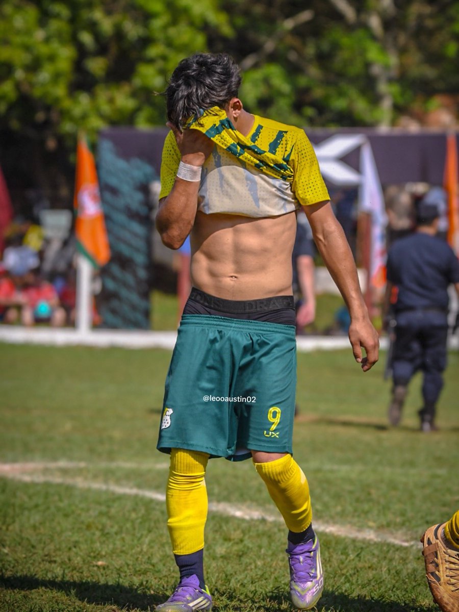 leooaustin02's tweet photo. Sábado de um mlk jogador 🔥🔥 https://t.co/RiLr2BiPwx