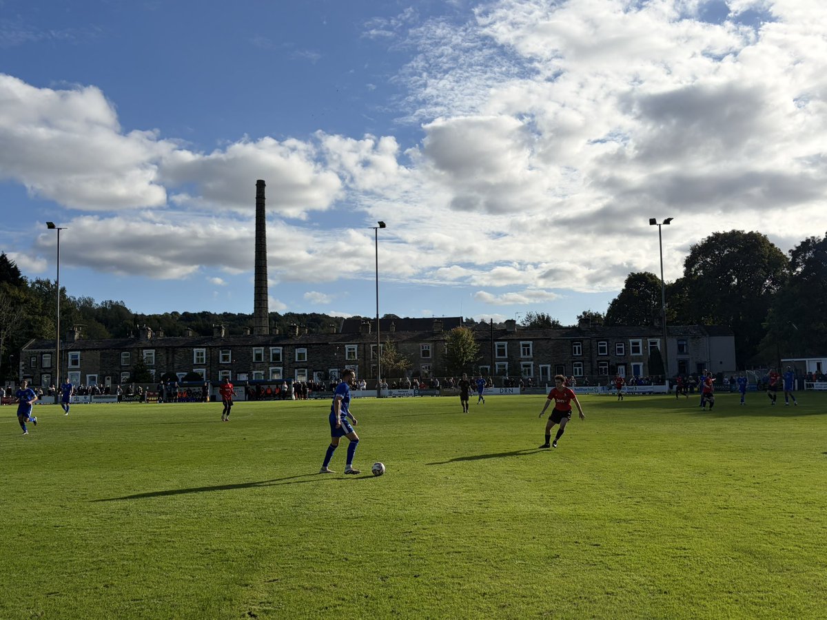 scorbishley92's tweet photo. The top two in the @nwcfl premier fought it out today and on warm autumnal afternoon. The away side @Droylsden_FC reduced to ten men before half time. Superb afternoon out down at @Nelsonfc1 - the ground is looking excellent. https://t.co/rH9yiaGb4h