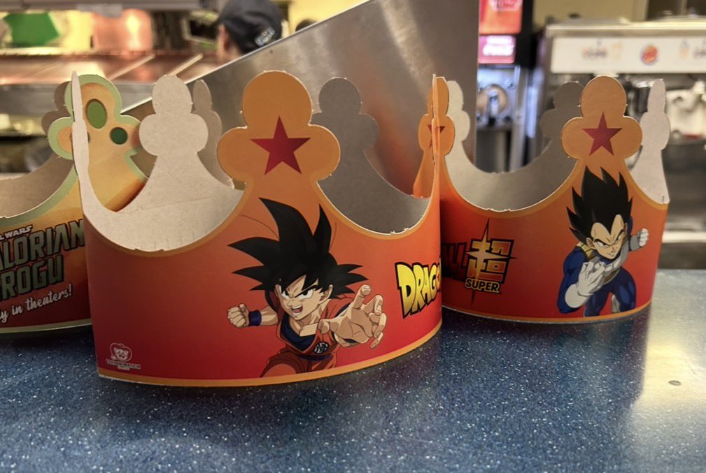 peperonron21's tweet photo. バーガーキングはドラゴンボールだし、マクドナルドはONE PIECEで、日本のコンテンツ力の強さを感じた👍

#Newyork
#ニューヨーク https://t.co/kb1TQKkXNi