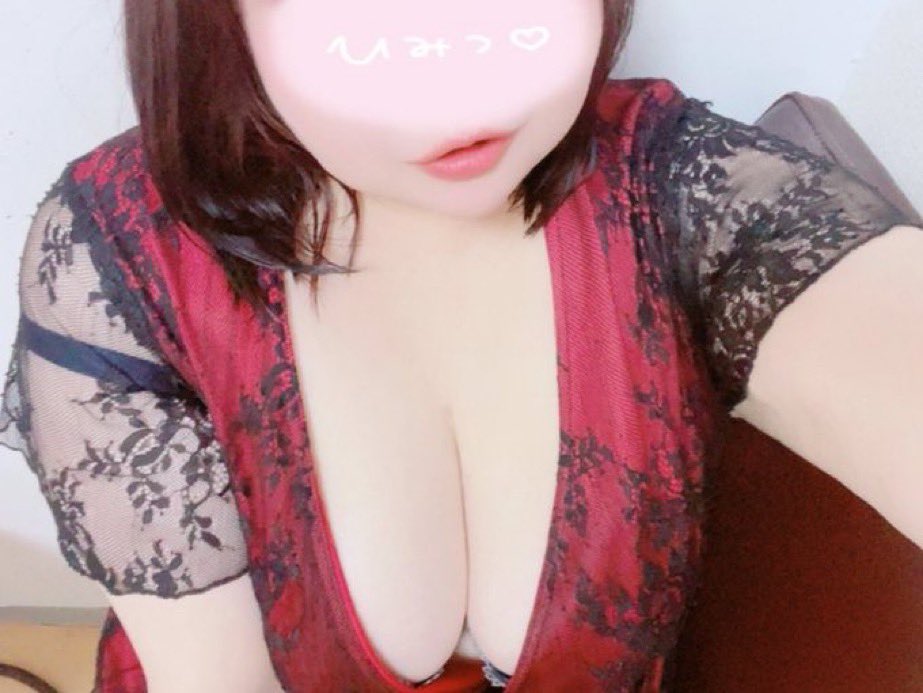 tsutsumi9170's tweet photo. 🍁10/5(月)～10/12(日)の予定🍁
10/6(火)13:00-20:00
10/8(木)13:00-20:00
10/9(金)14:00-20:00

10月突入～🎶
10月はなぎの大好きなハロウィン🎃🦇🕸
なぎもお兄さんにいーっぱいむふふってなっちゃうイタズラしちゃおっかな～？🤭🩷
いっぱいぬるぬるしよっ🫶

お問い合わせ・ご予約お待ちしてます🩷 https://t.co/anCwjmqSpz