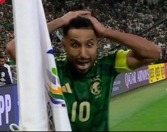 zSL6e's tweet photo. سالم وهو يشوف المنتخب يتأهل بدونه https://t.co/n6fQxBZaua