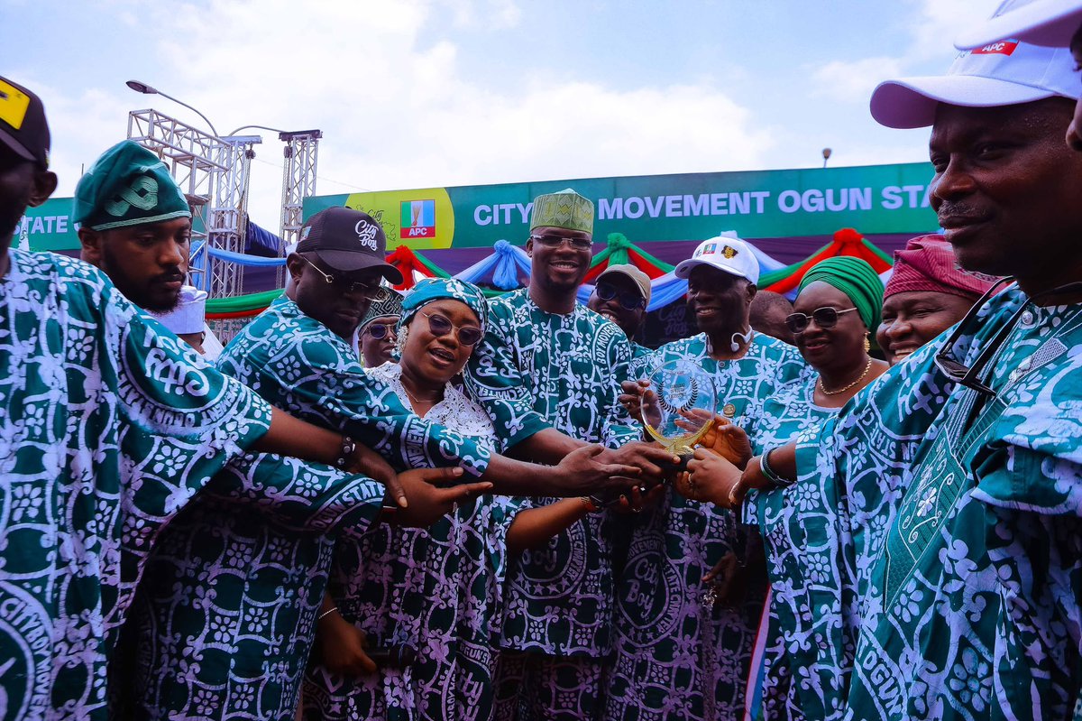 KamorYusuf's tweet photo. Congratulations to the entire Ogun State Chapter of the City Boy Movement on the official commissioning of its new Secretariat.

This is another important milestone in strengthening the movement’s structure and presence across the state. I commend the leadership and members of the Ogun State Chapter for their dedication and commitment to building a stronger and more organised movement.

I also appreciate Senator Solomon Olamilekan Adeola CON (Yayi) (@Sen_AdeolaYAYI), the Director-General of the City Boy Movement, the Ogun State Executives ably led by Lateef Adegboyega PhD, Rinsola Abiola (@RinsolaAbiola), and all invited guests for their presence and support.

Wishing the Ogun State Chapter greater growth, unity and success as we continue to build together.

Congratulations once again!

— Kamorudeen Yusuf, MBA
Personal Assistant on Special Duties to President Bola Ahmed Tinubu