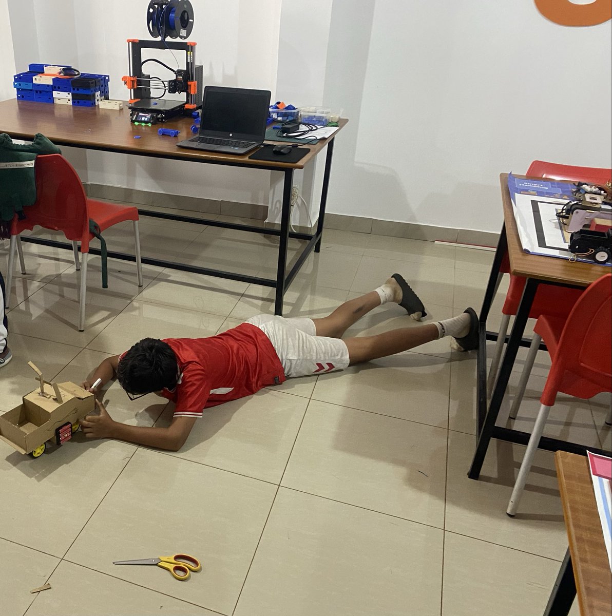 creativity_rw's tweet photo. What if children used technology not just for scrolling, but for CREATING? 💡

Today at Creativity Lab, young minds explored, built, experimented and learned by doing.

Because technology should inspire children to create, explore  and solve problems. 

#CreativityLab https://t.co/YSH8Q9YI26