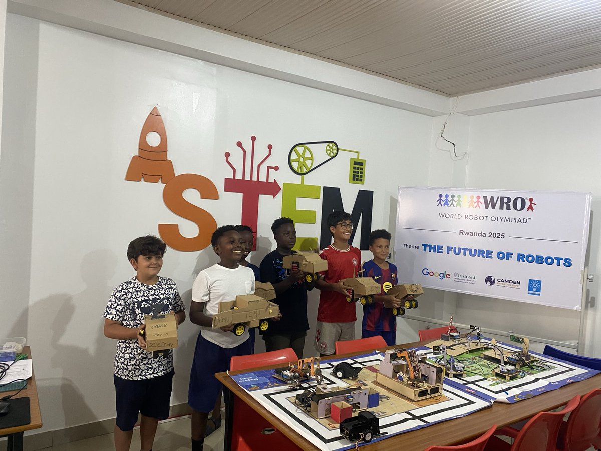creativity_rw's tweet photo. What if children used technology not just for scrolling, but for CREATING? 💡

Today at Creativity Lab, young minds explored, built, experimented and learned by doing.

Because technology should inspire children to create, explore  and solve problems. 

#CreativityLab https://t.co/YSH8Q9YI26