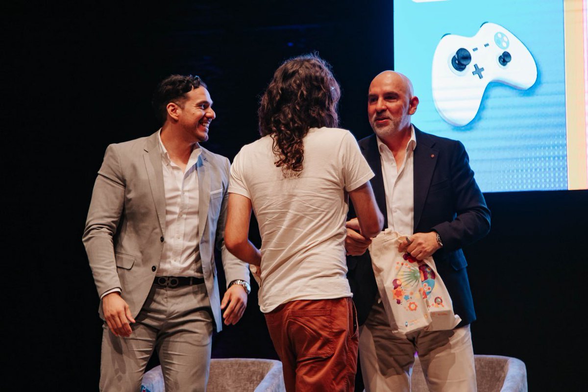 VeroDelgadilloG's tweet photo. El talento tapatío tiene mucho que contar.

35 proyectos fueron seleccionados para formar parte de la 6.ª generación de Creativa GDL, en sectores como videojuegos, contenido, producción audiovisual, animación, diseño y arte digital.

Sigamos impulsando sus ideas y talento. 🧡💻🎮
