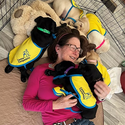 canineorg's tweet photo. 🐕‍🦺 We URGENTLY need more #volunteers in California to care for our FEMALE breeder dogs! 🐾 Join a supportive community and make a difference together!

➡️ Sign up for an online info session: https://t.co/OBhzwkIuCZ

#volunteer #community #makeadifference #servicedog #dog https://t.co/hBVJyWXtG4