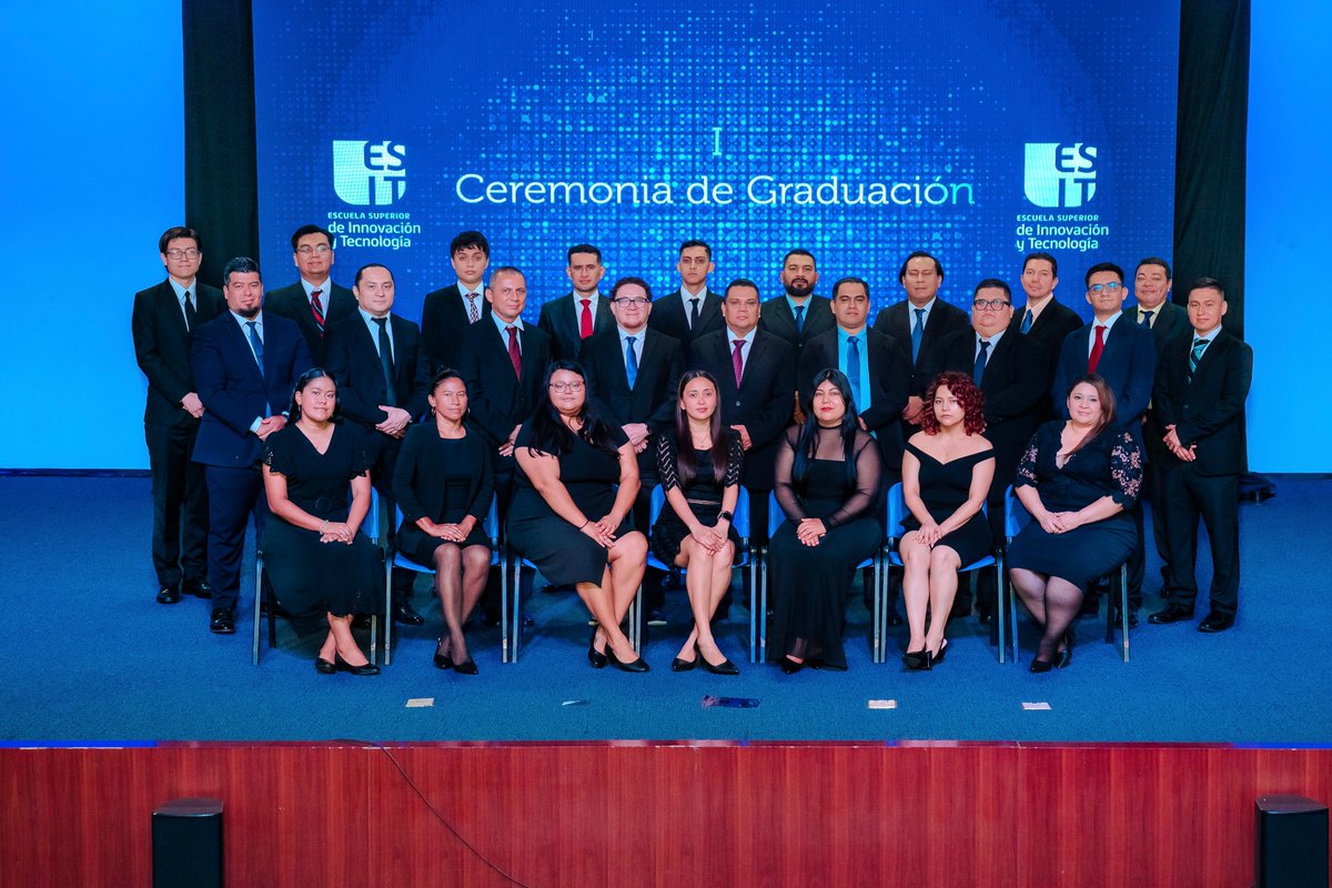 elsalvador's tweet photo. #DePaís | El Gobierno del presidente @nayibbukele le apuesta a la educación especializada en tecnología para la población salvadoreña, mediante @esitgobsv. 📸: Cortesía https://t.co/UJUQjUE9zq