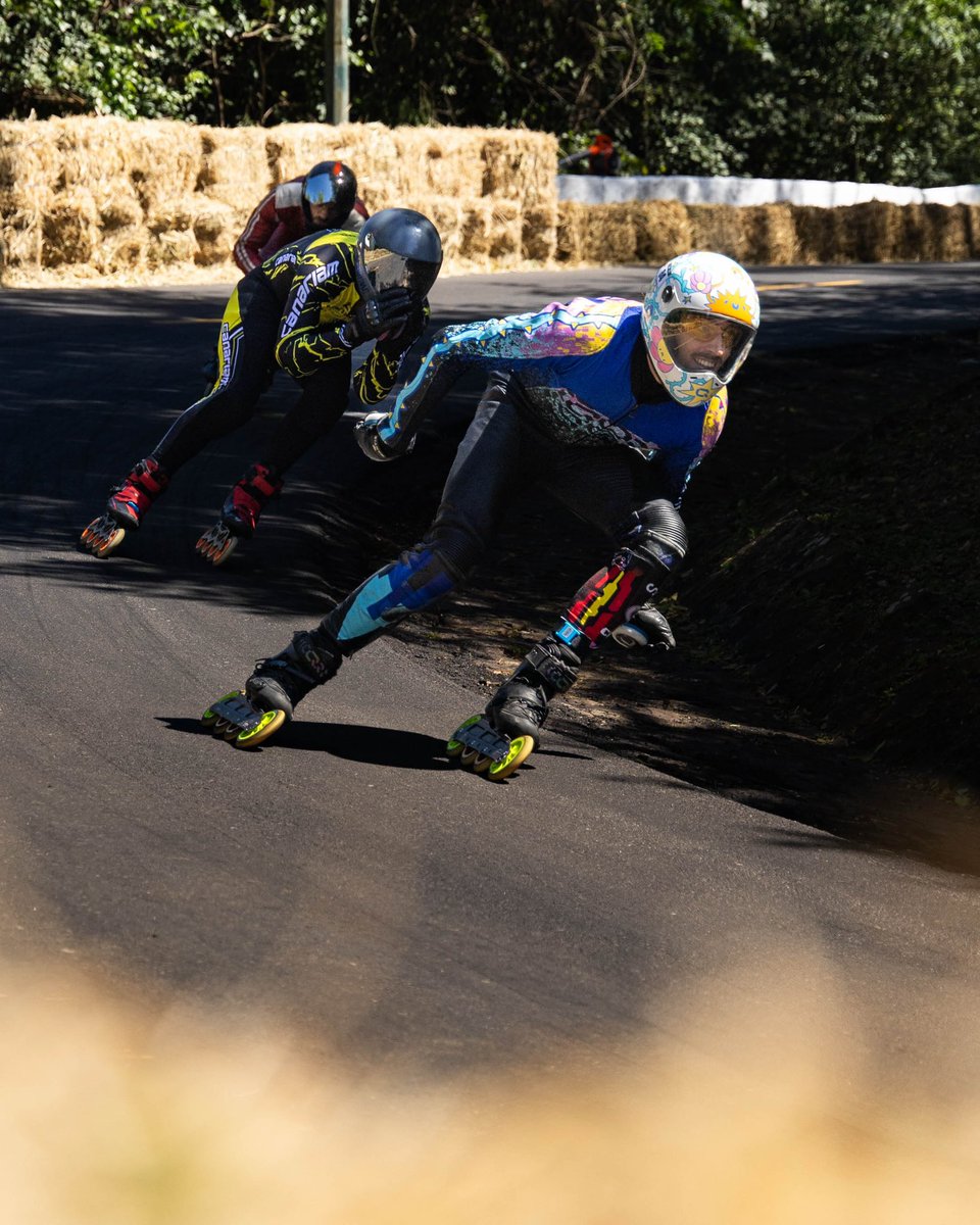 planbparaguay's tweet photo. Cerro Lambaré isn’t actually in Lambaré. It rises 156m above sea level inside Asunción, beside the Paraguay River. 🇵🇾

Usually, it’s a quiet city landmark.

This weekend, it’s a racetrack.

World Skate Games athletes are flying down it on inline skates, downhill boards and street luge.

What a place to race. 🔥🛼🛹