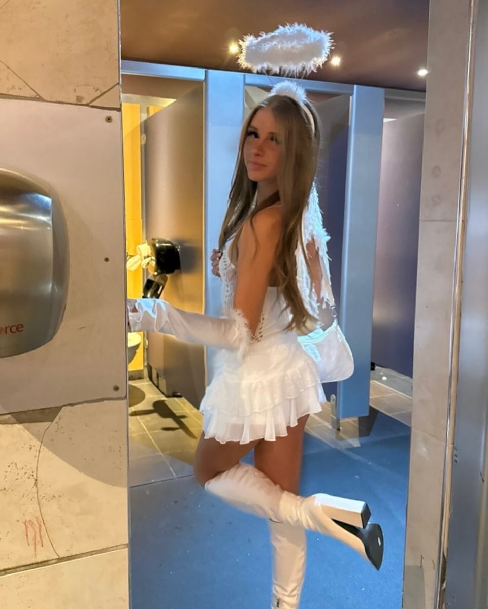 brummytillycox's tweet photo. chavvy schoolgirl leaked https://t.co/B6cMfsAkDB