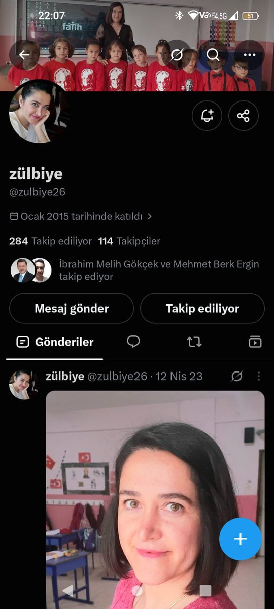 Firatismail1988's tweet photo. Allah peygamber aşkına böyle öğretmen mi olur? Biz çocuklarımızı kimlere emanet ediyoruz?

▫️Dinimize kahrolsun diyor!
▫️Hafız evlatlarımıza hakaret ediyor!
▫️Eşcinselliği savunuyor!

Lütfen gereğini yapın!

@iletisim @mebpgm @Yusuf__Tekin @SiberayEGM https://t.co/GHmDT7dK8D