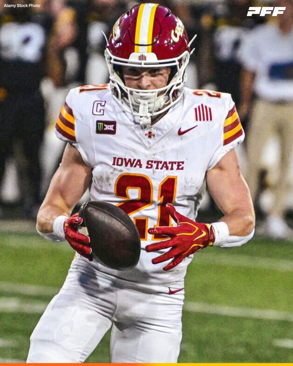 PFF_College's tweet photo. Iowa State RB Aiden Flora | Week 5 vs West Virginia:

🌪️ 212 Rushing Yards
🌪️ 3 Rushing TDs
🌪️ 48 Passing Yards
🌪️ 2 Passing TDs

@CycloneFB https://t.co/EmfxQQYGlB