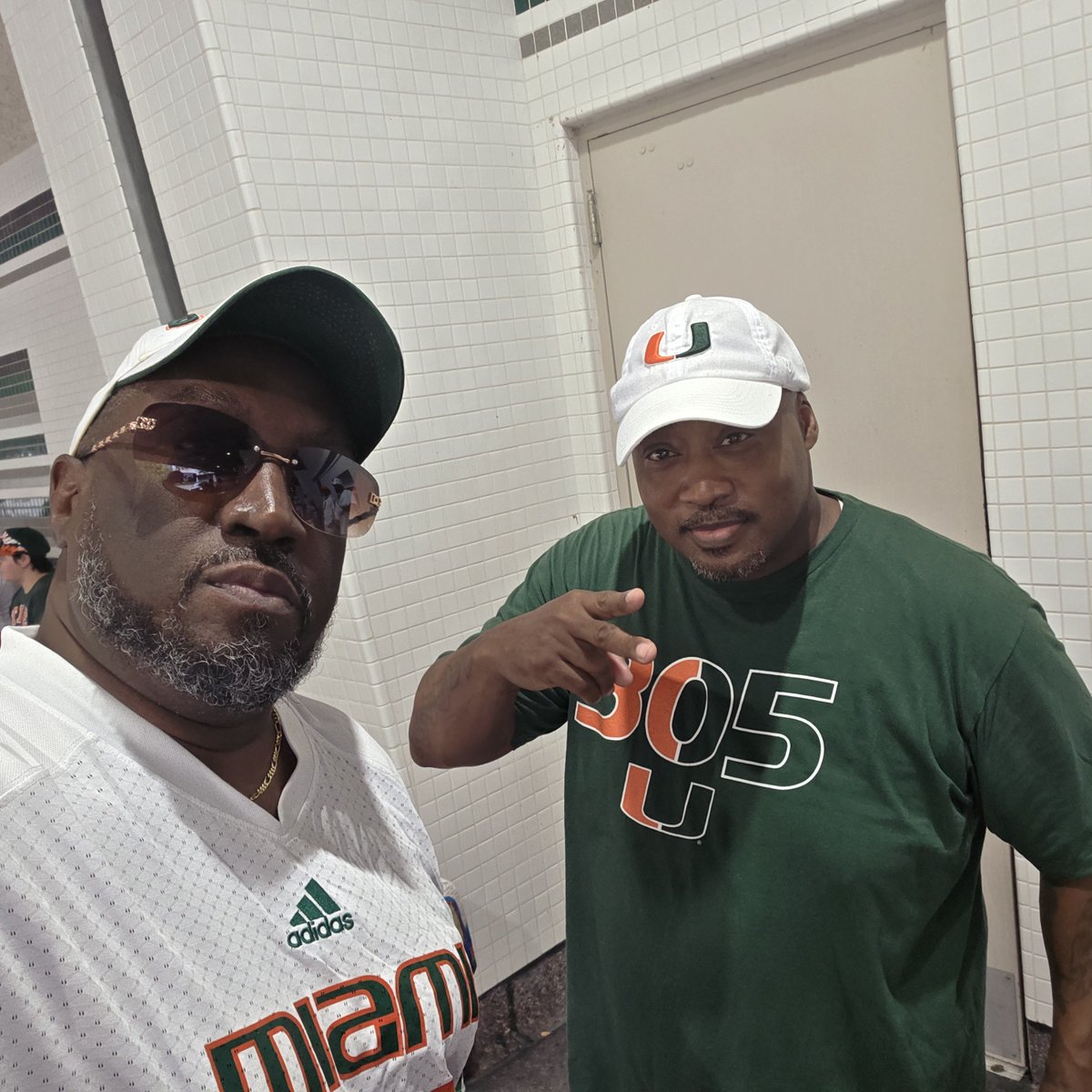 MarcWatkinsEsq's tweet photo. #MyCurrentSituation: #Canes #TheU #MiamiHurricanes @CanesFootball @MiamiHurricanes #BeatClemson https://t.co/ZNKX7erxLG