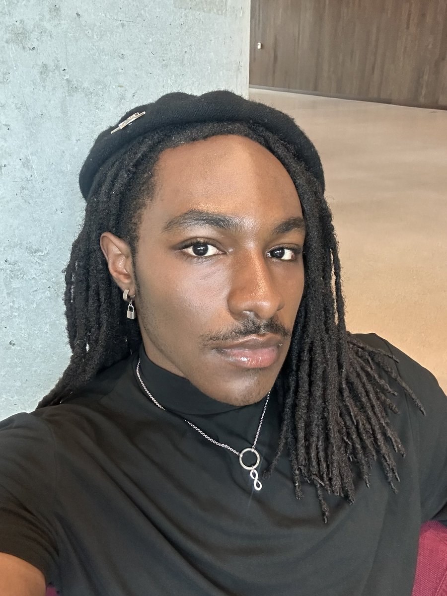 MUGL3RMUS3's tweet photo. Life update: Extremely tired, lowkey depressed, and considered deleting my account like 4 times…so how are y’all🥰😀? https://t.co/e5aijC1L4X
