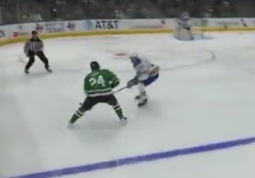 OffMainn's tweet photo. @ibamboozIe No it isn't. That's 100% on Carlo who's not going after the puck, he's just trying to obliterate Hintz in open ice. Roope has the right to avoid not being concussed, brother. It's the exact same play that knocked Duchene out for months https://t.co/KjYTFE7iOo
