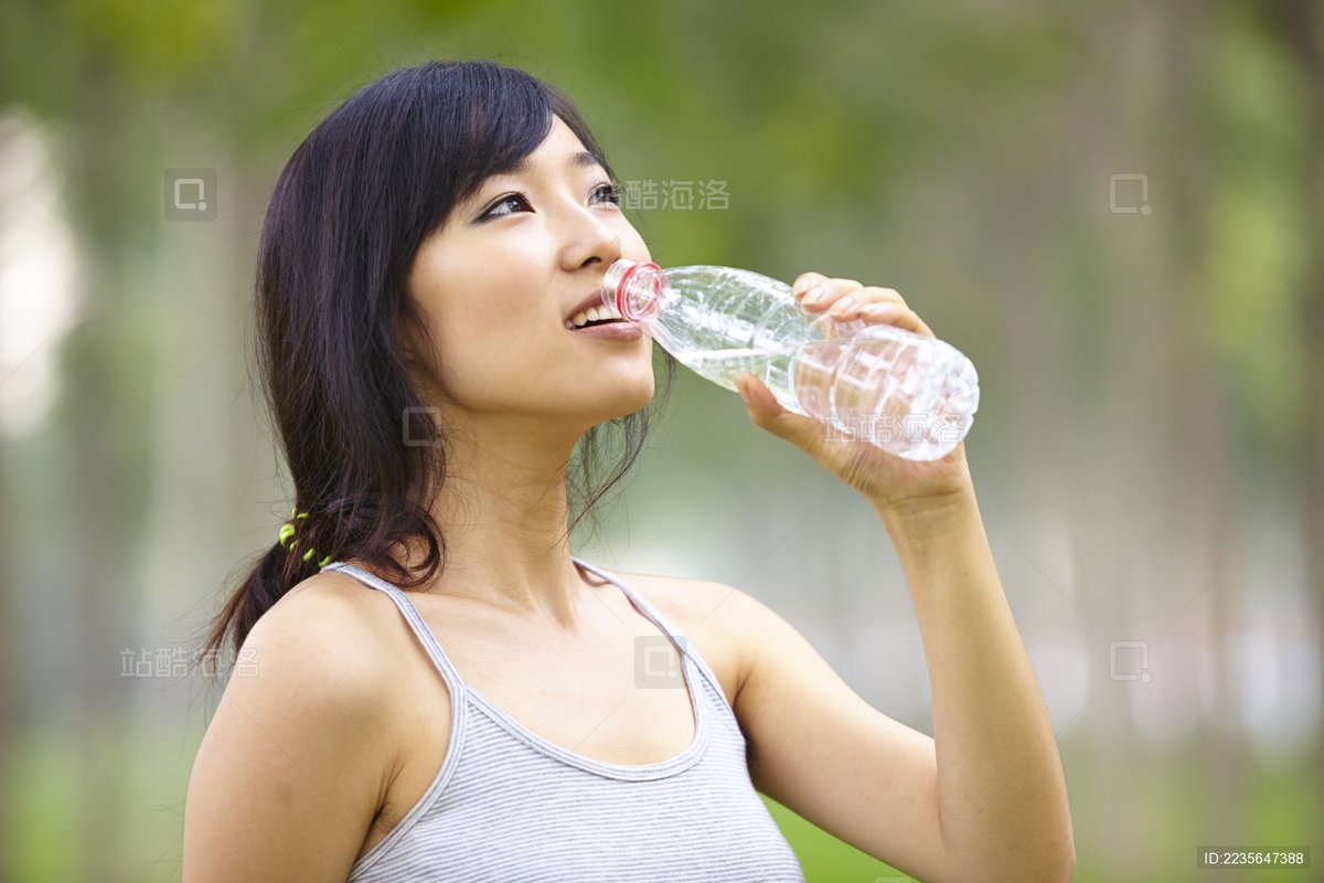 CallieFarmhs's tweet photo. Cada día bebe 2 vasos de agua antes del desayuno: mejora tu metabolismo y limpia tu organismo, empieza hoy! https://t.co/mXN2f9vcfe