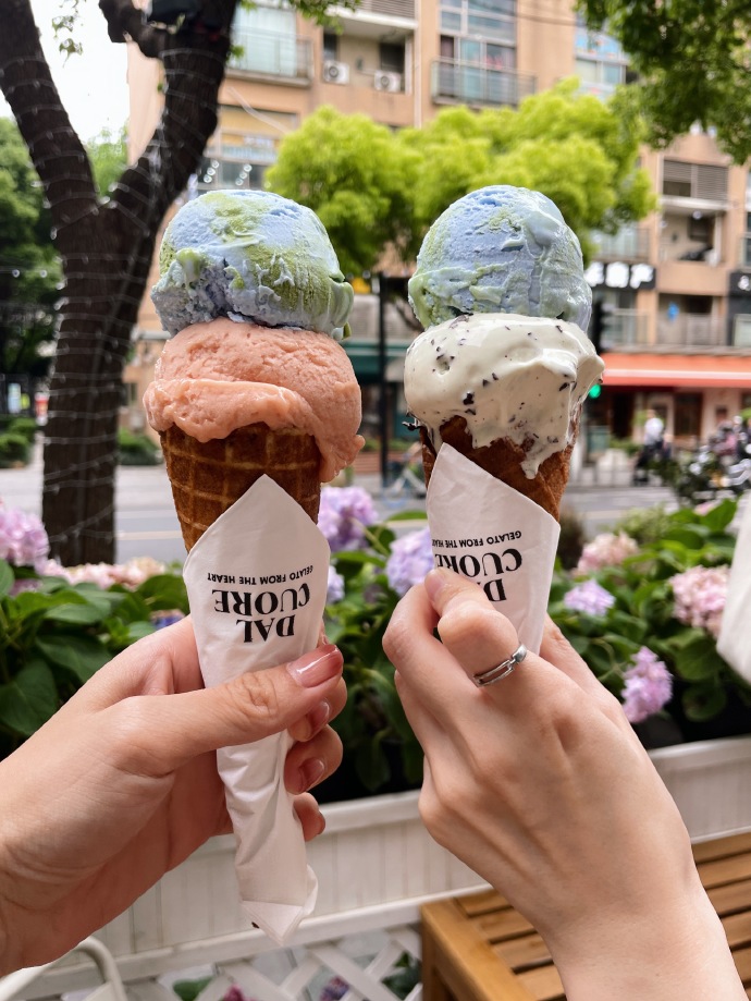 Marinedm9's tweet photo. Hoy compartí un helado de vainilla con mi persona favorita. La vida es pequea cosas así. https://t.co/973DhkKP5i