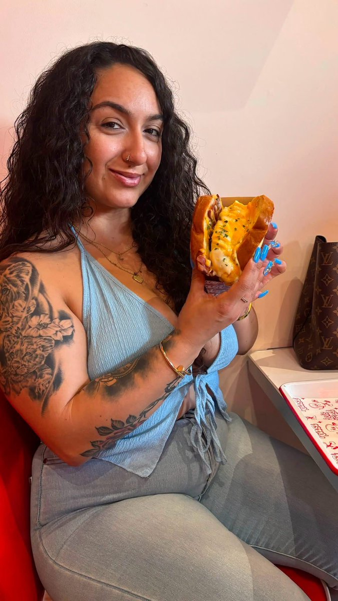 AshleyDancgbpi's tweet photo. I ain’t thick for no reason 🫣🤭😁 https://t.co/rRKp5zoaXs
