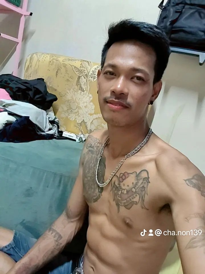 ChaNon560713's tweet photo. หานัดคืนนี้ครับ#นัดเย็ดกทม https://t.co/aVM9EkJEuF