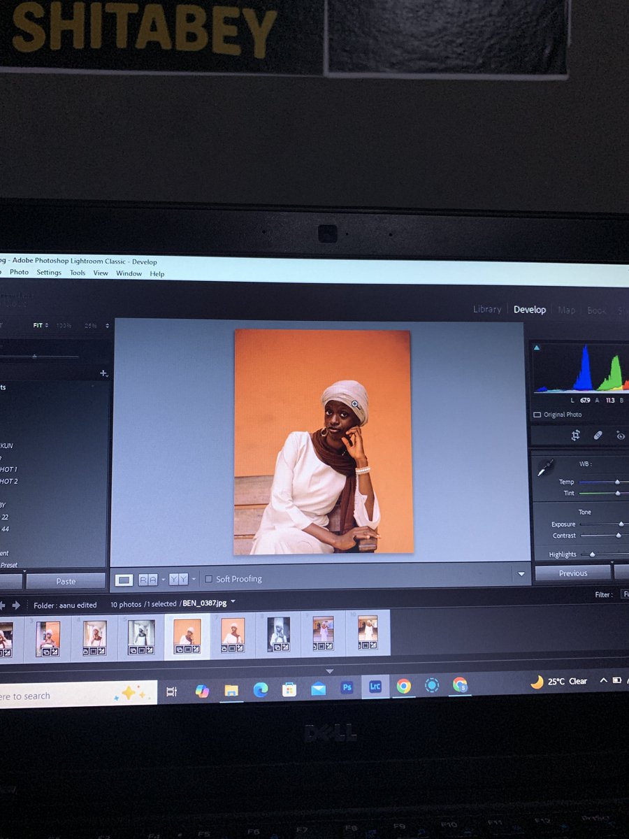 iamShitabey's tweet photo. Have you seen a fine Yoruba-Fulani girl today? If you haven’t, here is one right here

📸: @heis_beebs https://t.co/fauVIYUJ07
