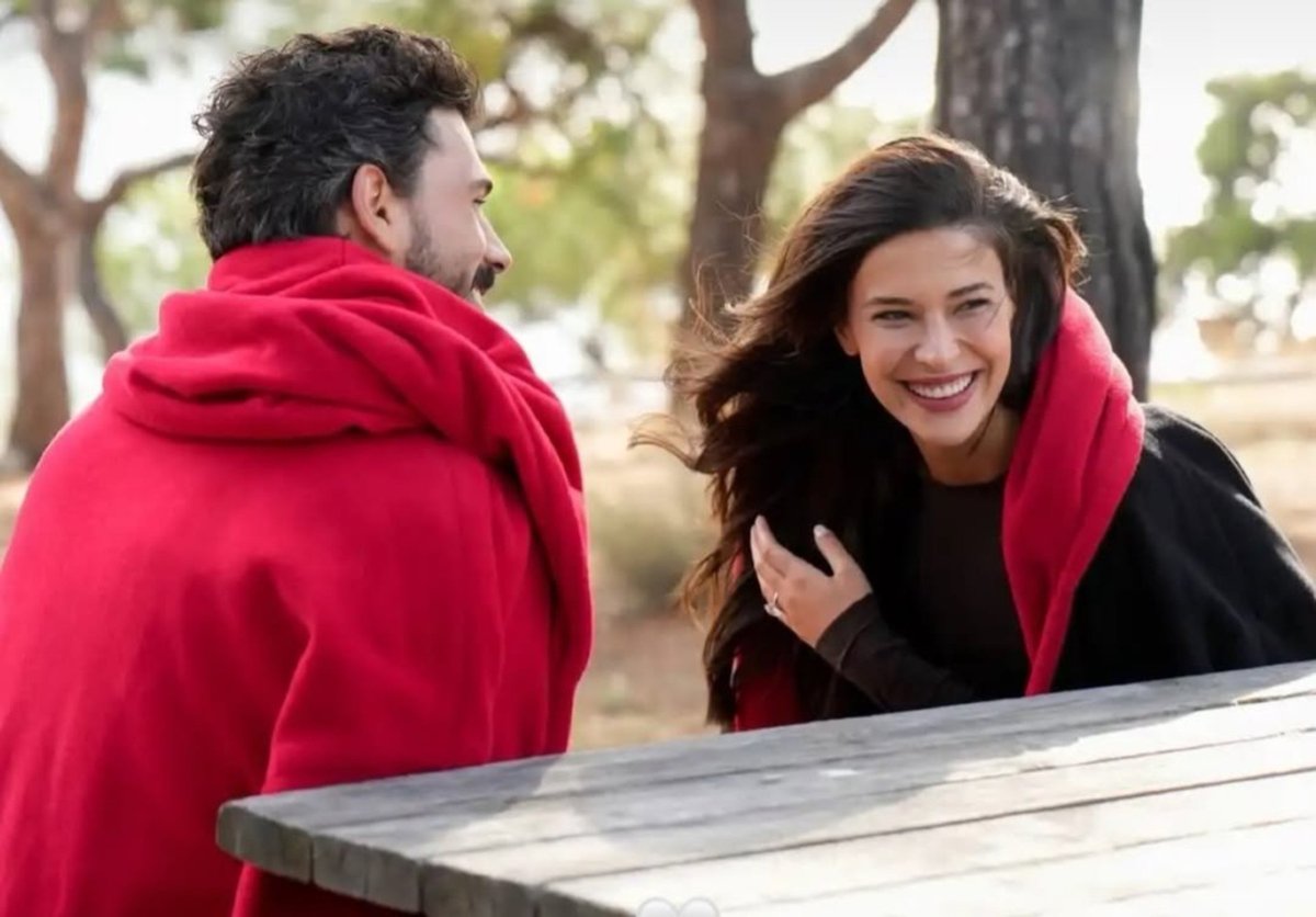 DiziciBagyan's tweet photo. Deniz Can Aktaş &amp; Devrim Özkan ✨ https://t.co/1GzEnAwKqD