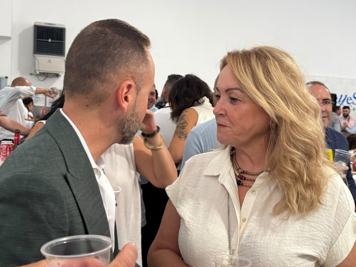ppalcaladgra's tweet photo. El PP de Alcalá, con @sandraglezpp al frente, ha vivido junto a @REYESILOS la magia del nombramiento de quienes encarnarán a los Magos de Oriente este 2027.

Felicidades. a David Martínez (Melchor) Álvaro Gómez (Gaspar); Diego Puentes (Baltasar); y Ángela Arana (Estrella). https://t.co/qmpDIyziRK