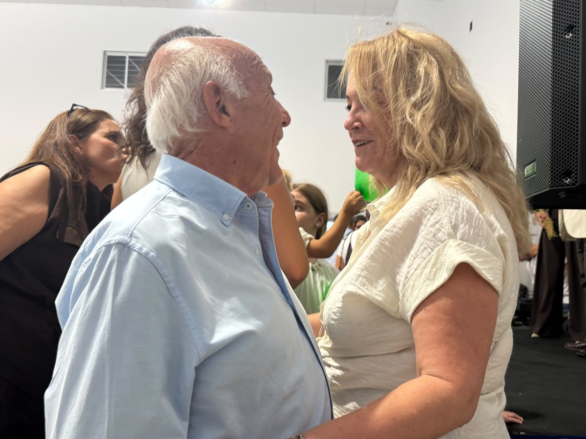 ppalcaladgra's tweet photo. El PP de Alcalá, con @sandraglezpp al frente, ha vivido junto a @REYESILOS la magia del nombramiento de quienes encarnarán a los Magos de Oriente este 2027.

Felicidades. a David Martínez (Melchor) Álvaro Gómez (Gaspar); Diego Puentes (Baltasar); y Ángela Arana (Estrella). https://t.co/qmpDIyziRK