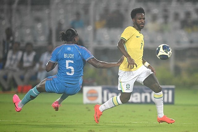 VoiceofTimevof's tweet photo. 🇧🇷 Four goals, one Brazilian roar — Kolkata goes wild! 💛💚

Source:Prothom alo

#MoJoJamilOnline https://t.co/8Ne00yGgzc
