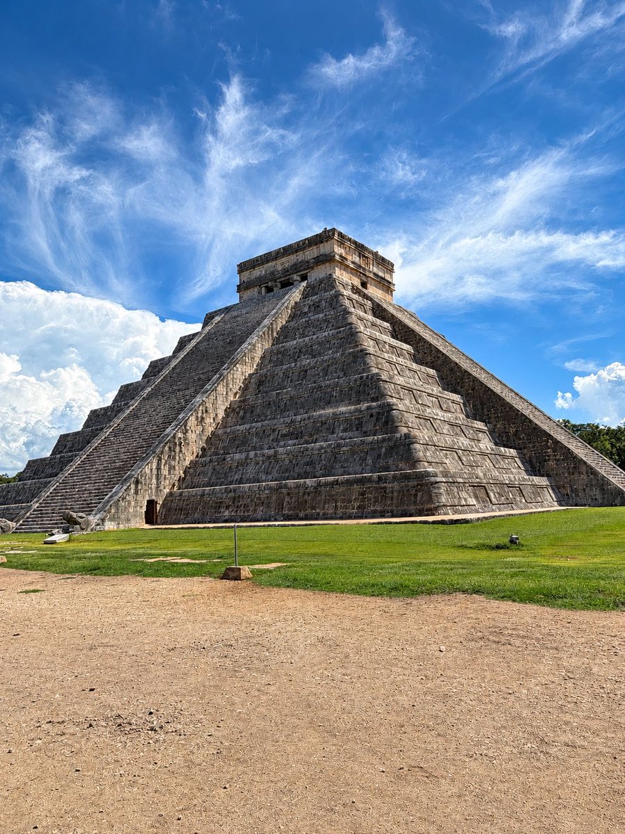 leosantana2468's tweet photo. Chichén Itzá 🇲🇽🐉✈️
#travels #worldYTour #viral #mexico #maya https://t.co/f3kXpzZm3a