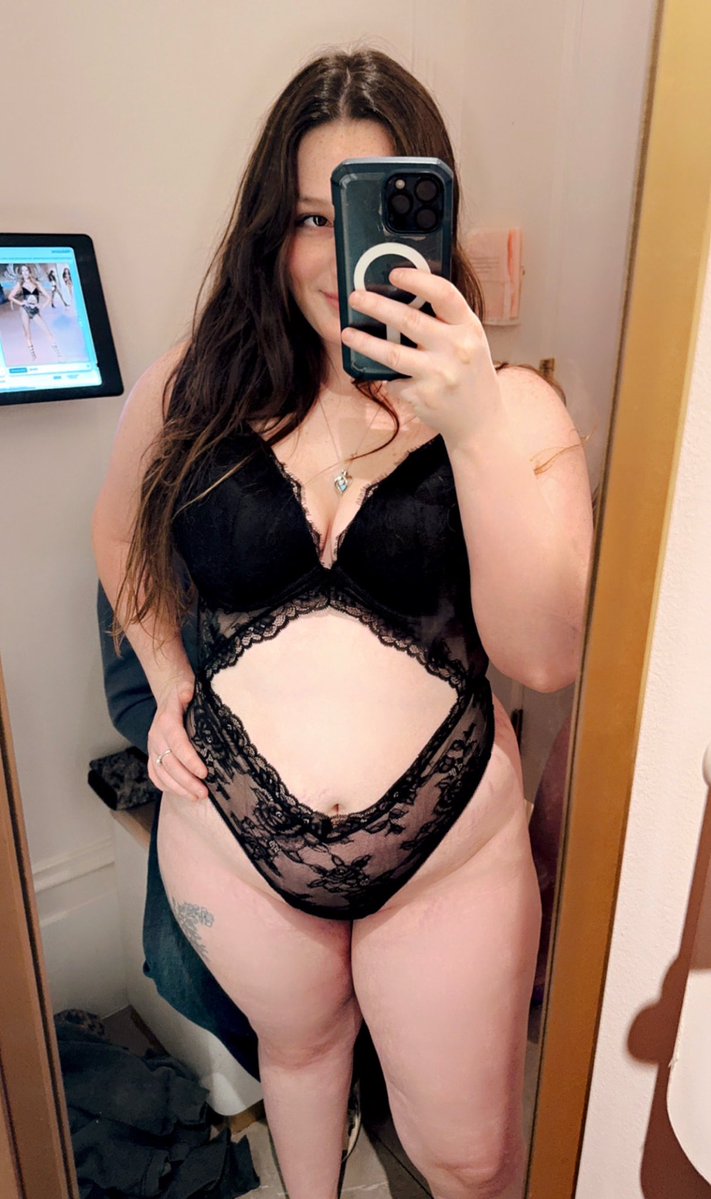 BayleeH25448714's tweet photo. https://t.co/o8UZEJNWJN
Play with me😌🤭 https://t.co/BzG8yKZkr9