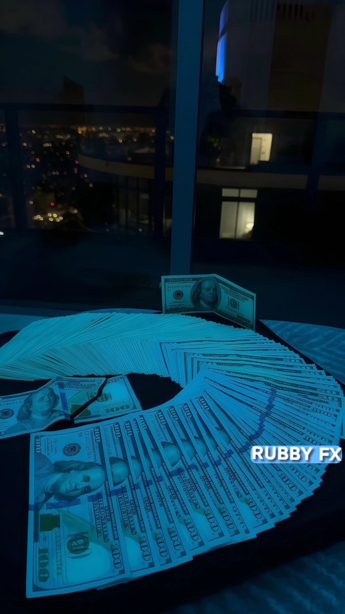 Rubbyfx12's tweet photo. 🚨 XAUUSD UPDATE 🥇

Two scenarios, one market. Wait for breakout and confirmation before executing. 📊

🎯 Proper risk management. No guessing!#forex.                      
#forextrader
#xauusd
#trading
#fypシ゚viral https://t.co/c15fI2lhHT