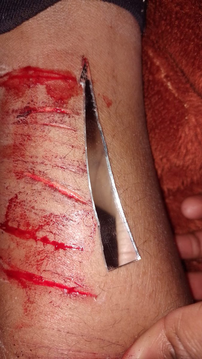 Infwkitti's tweet photo. Maquijalle falso, practicando makeup #shtwt #sh #makeup https://t.co/kfVmtrX1GS
