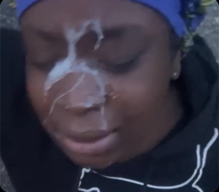 thotglazer's tweet photo. Basquiat 🤷🏾‍♂️ 

Dm for the vids

#facefuck #ebony #ebonypyt #glazedthots #facialfriday  #buyingcontent https://t.co/c01hoAjiBO