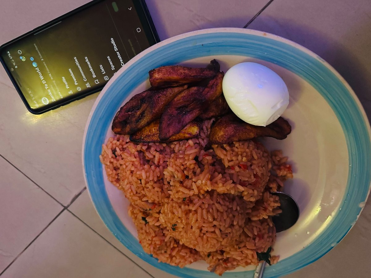 ZTWzanku's tweet photo. All work and no food dy kill man. https://t.co/uBH6jiy0Dg
