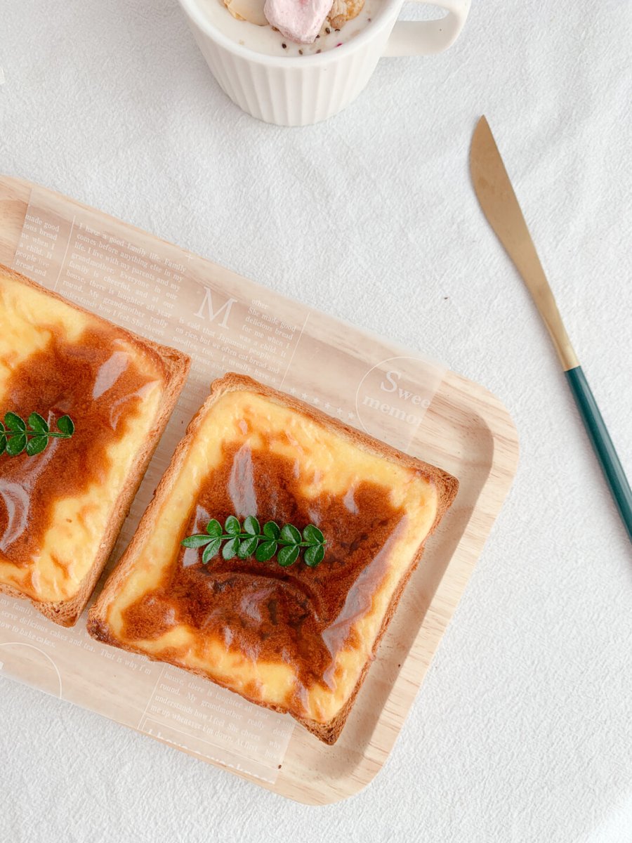 NevaehLucaak's tweet photo. Hoy hice pan casero con solo 3 ingredientes: harina, agua y sal. Crujiente por fuera, esponjoso por dentro, sabor único hecho en casa! https://t.co/ToqiuttgM2