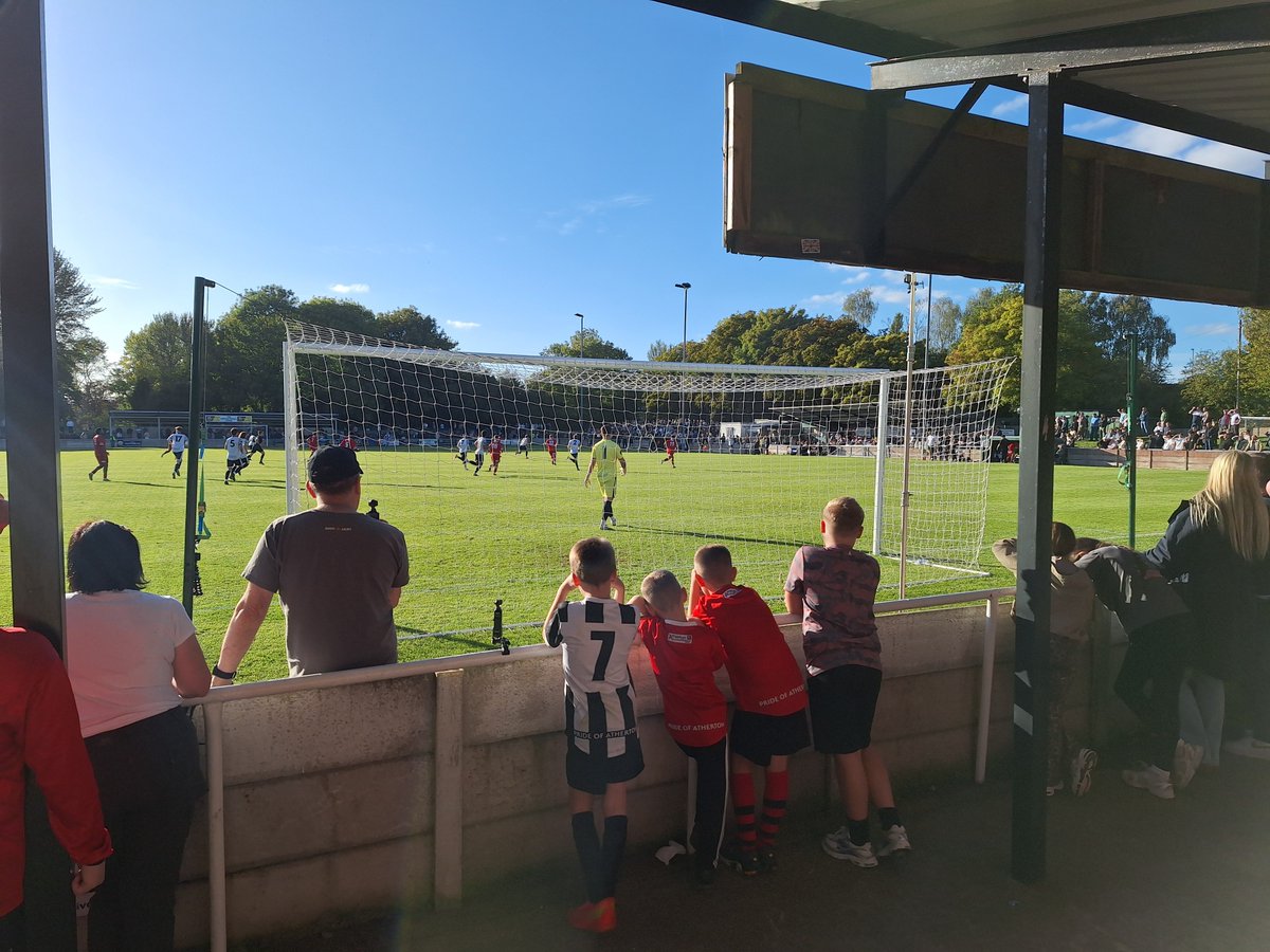 ManchopperBlog's tweet photo. Fully enjoyable trip out today whilst taking in @FCTrafford 2-2 @ACFC1916 in the #FACup 3rd Qualifying Round.

No definitive record achieved for either club, but both are still in the hat. #groundhopper #groundhopping #nonleague https://t.co/D5nmAZlZ9W