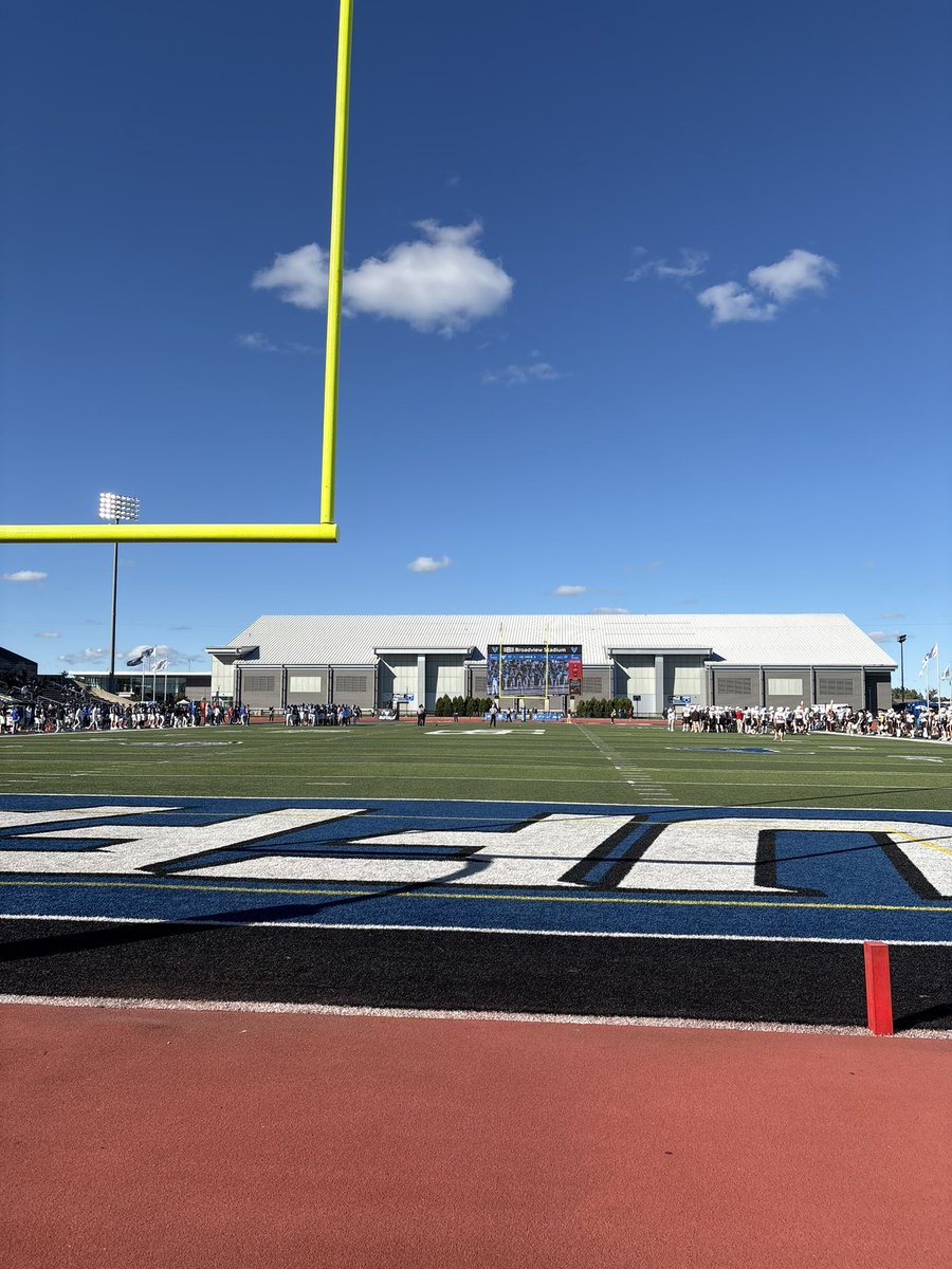 JamesSmokPorter's tweet photo. @JasonWr729 what do you got? 1 minute drill for a conference win is what makes legends. #packtheTrack #forcedFumbleUniversity https://t.co/yZ5HrNdhQ3