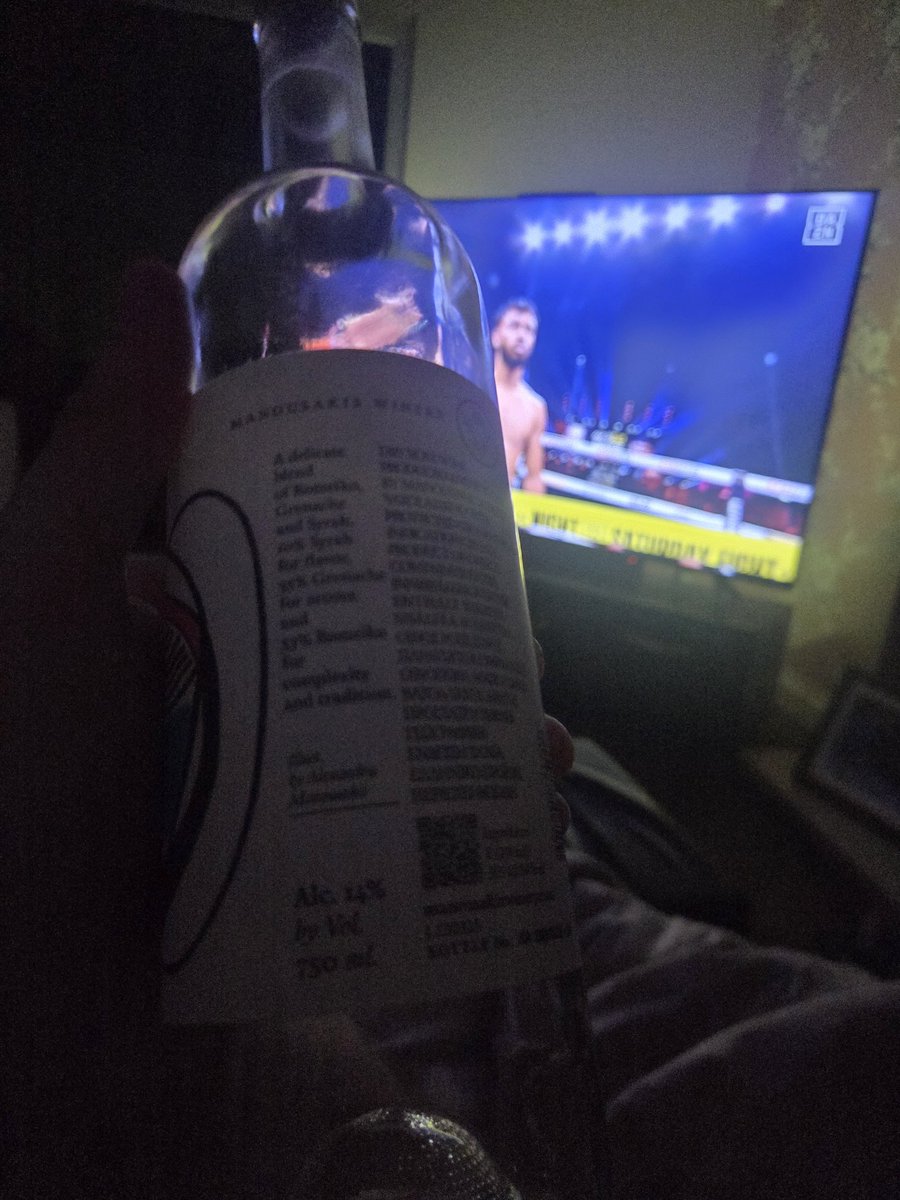 DelfJosh's tweet photo. @billyboxing2 Just demolished a 14% rose from Greece. Thought i was whatching a better looking chris Eubank... https://t.co/9J8iV0IVKl