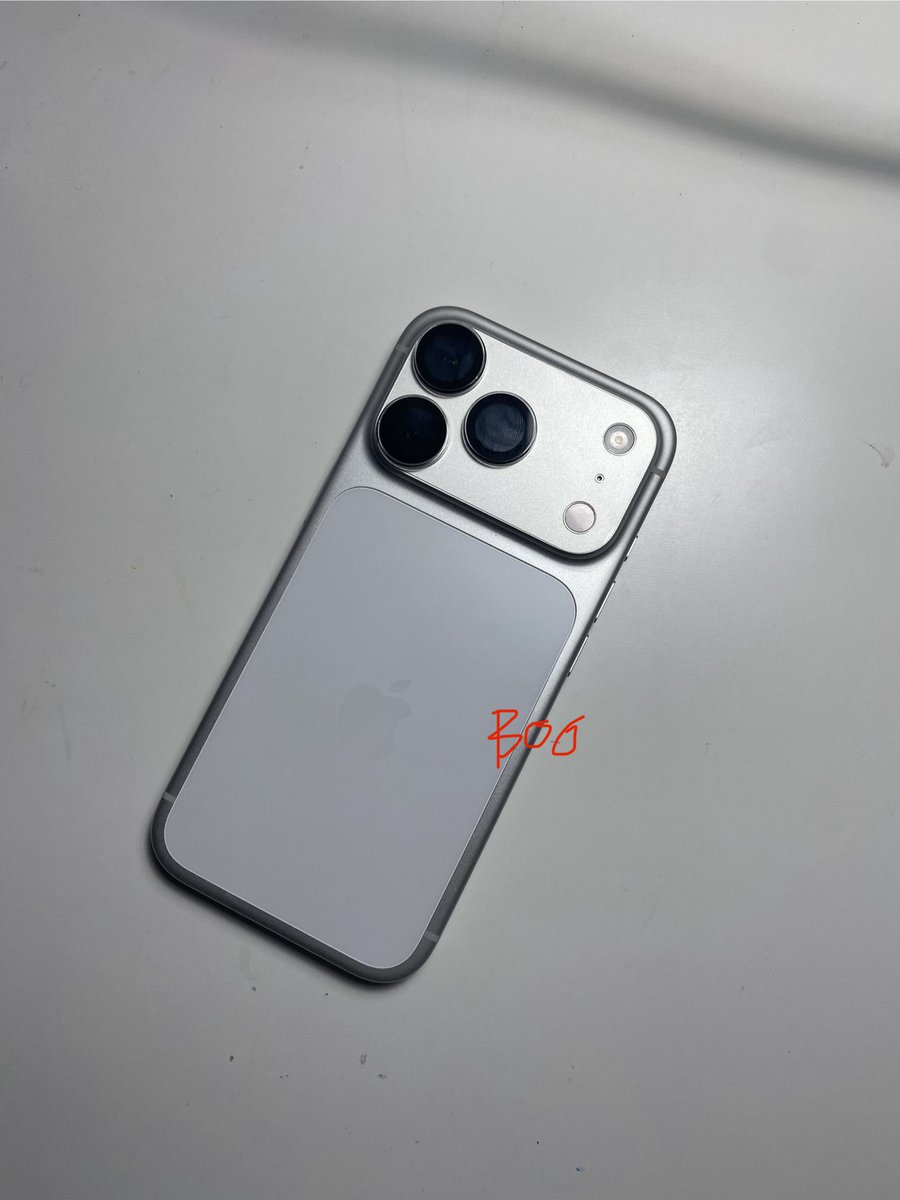 jabellom's tweet photo. ขาย iphone 17 pro สี silver 256gb
สุขภาพแบต 93% 
สภาพตามในรูปขอดูเพิ่มเติมได้ค่า
มีกล่อง+อุปกรณ์ให้ 
 
ส่งต่อ 35,000 บาท สนใจดูพตได้นะคะ
นัดรับ ตามแนว bts / แถวทองหล่อ / จ.ราชบุรีค่ะ

#ส่งต่อไอโฟน #ขายไอโฟนมือสอง #ส่งต่อ17pro https://t.co/hKHbMk9gLL