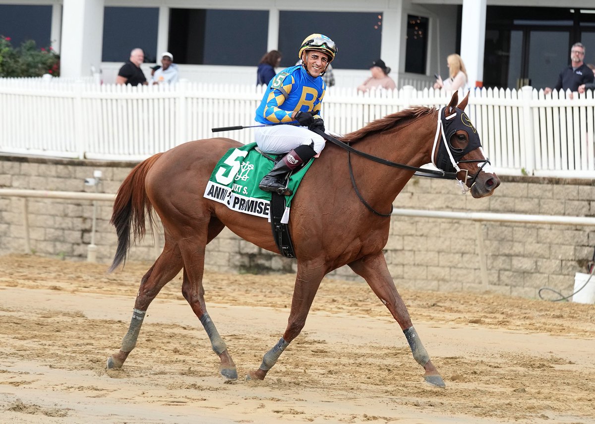 LaurelPark's tweet photo. 🏆 The Twixt Stakes
🏇 Anna’s Promise

T: Carlos David
J: Jevian Toledo https://t.co/5M3eVcyl28