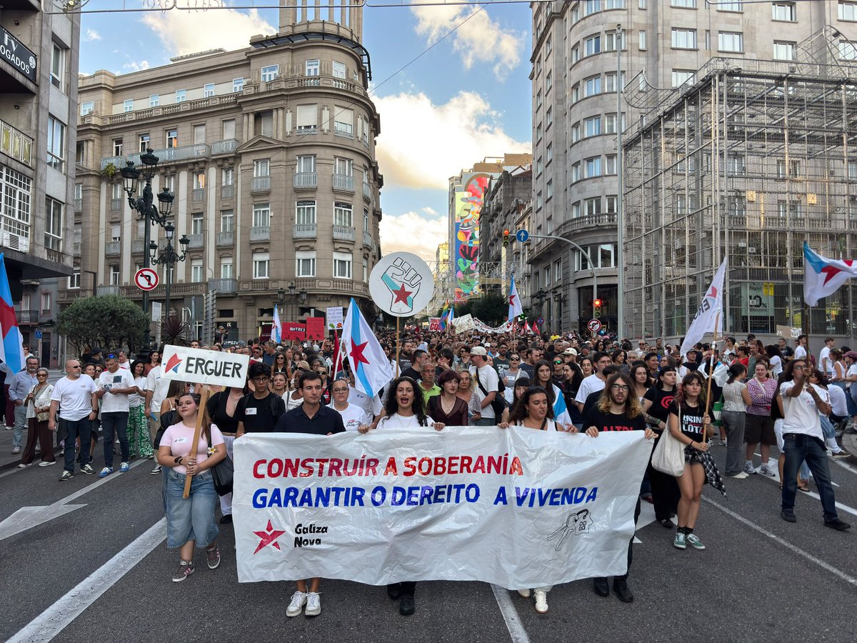 galizanova's tweet photo. GALIZA SERÁ A TUMBA DO RENDISMO ✊🏼 https://t.co/y6JjR2zq8j