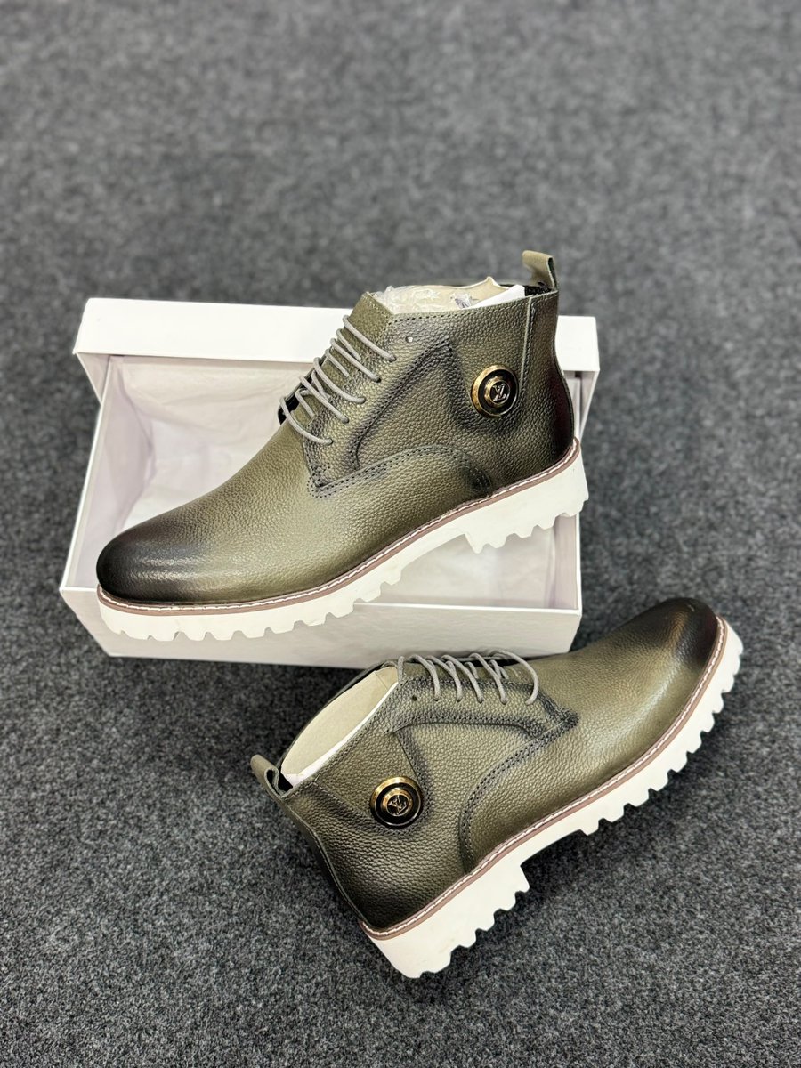 ndaamali's tweet photo. Abonne toi pour découvrir nos offres
📏 CDVM 41 à 46
💰 Prix : 23.000 FCFA seulement !
🚚 Livraison disponible 🇸🇳
📲 Commandez au +221769209312
#NdamaShoes  #Dakar #ChaussuresHomme #ModeDakar #Team221 https://t.co/hXPRC8ZUGi