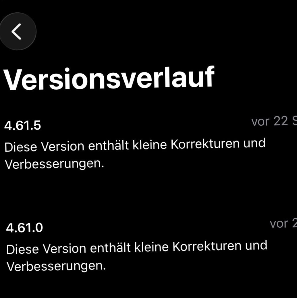 teslaxander's tweet photo. Tesla verbessert seine App statistisch alle 10 Tage. Das macht 100 (!) Updates in knapp drei Jahren. 🤯
Ich habe nachgeschaut, wie die längsten Updatezyklen sind:

· Tesla 23 Tage
· BMW 56 Tage
· VW 59 Tage
· Mercedes drei Monate

Die Mitbewerber halten das Beheben von Fehlern nicht für wichtig. Man lässt die Kunden länger leiden und das bei gleichzeitig deutlich geringerem Funktionsumfang. Denen fehlt die Tesla-DNA. 

Das ist einer von vielen Gründen, warum die Kundenzufriedenheit bei den anderen Herstellern, besonders VW, am Boden ist und bei Tesla ganz oben.