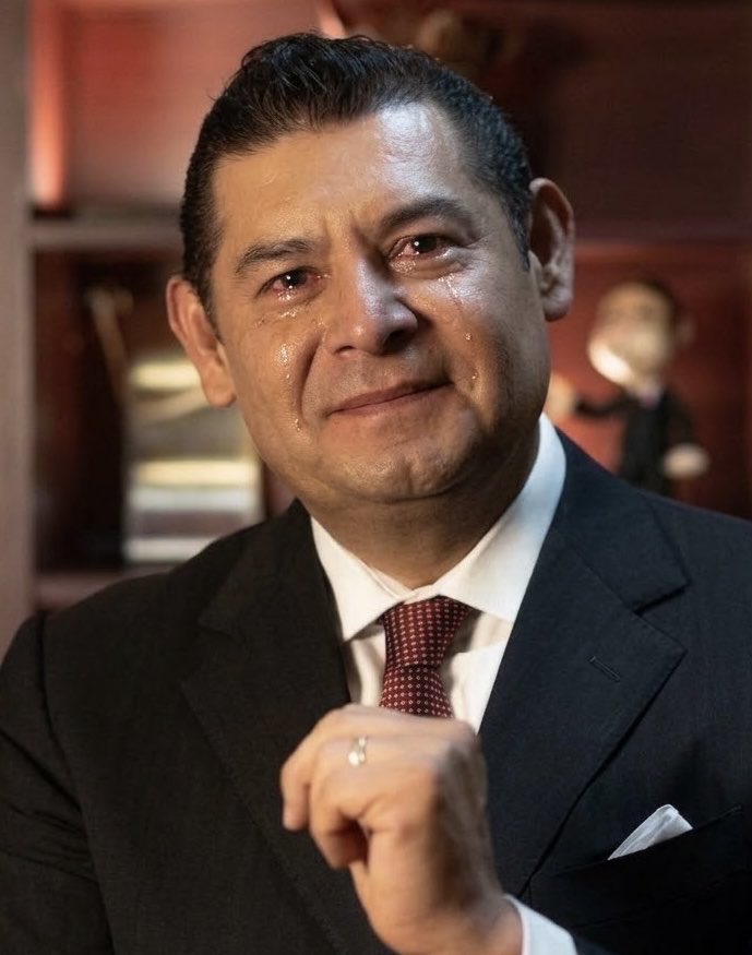 carcano_jaime's tweet photo. La neta yo ni siquiera apoyo el proyecto de Carlos Slim, sólo estoy disfrutando del berrinche que trae Armenta porque lo hicieron ver como el político incompetente que es 🤣. https://t.co/aD02vJ2Ec1