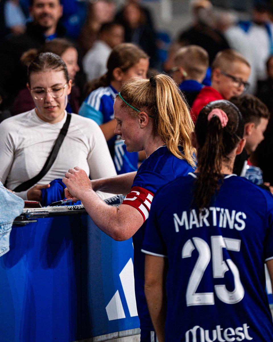 RCSA_Feminines's tweet photo. Votre présence, vos encouragements, votre soutien ce soir : 𝐌𝐄𝐑𝐂𝐈 💙
#ArkemaPL | #RCSAOM https://t.co/qEj8vRXnop