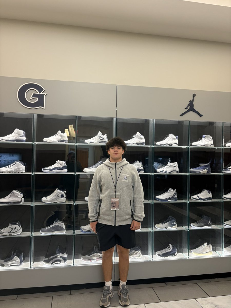 Brich_2029's tweet photo. Had a great time today at Georgetown. Appreciate the invite, see you at camp! @CoachPartin @CoachRamey_ @jackwmcdaniels @carljfred @PrepRedzoneVA @CoachP_eterson @eruffner @WillVapreps @GoLions1934 @sportsplug757 https://t.co/Jfbi1epaCr