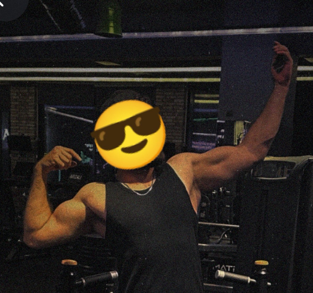 Sercanivko's tweet photo. Bicepsiz kalmayın. https://t.co/GusfVhYLHv