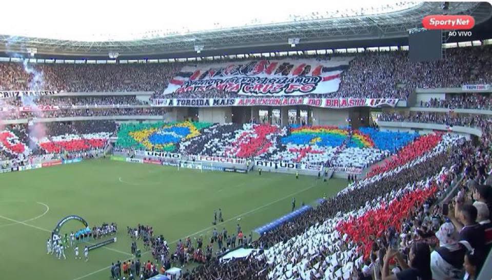 br_dadepressao's tweet photo. A torcida do Santa Cruz sem dúvida é top-5 das melhores torcidas do Brasil. https://t.co/4kbPpTzAjt